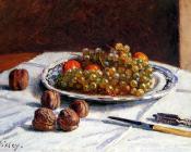 阿尔弗莱德西斯莱 - Grapes And Walnuts On A Table